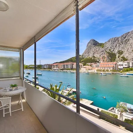 Apartment Ivana Omis